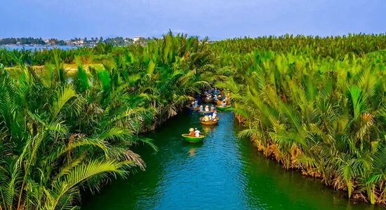 Coastal Charm and Mekong Delta Adventure Tour 18-Day